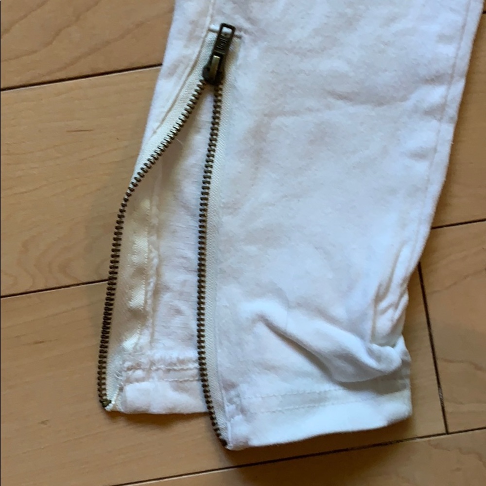 Pants - Picture 4 of 6